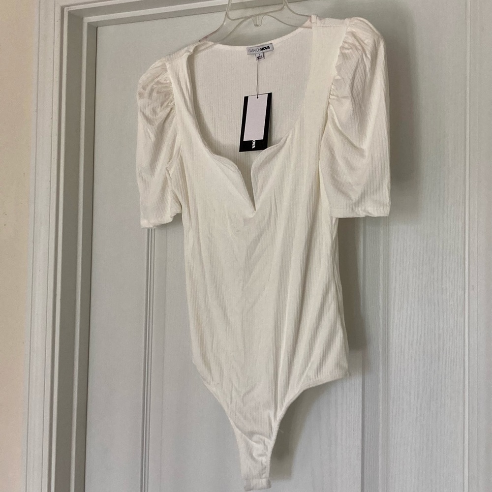 Xl CREAM bodysuit from fashion nova.